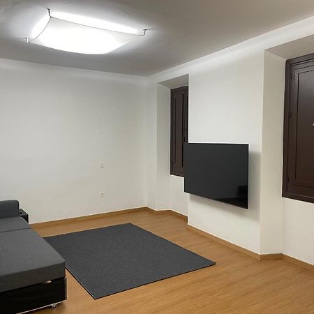 Apartamento Calle Rodrigo De Triana Con Opcion De Parking Sevilla Kültér fotó