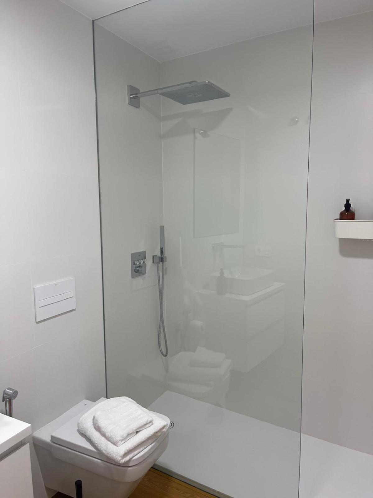 Apartamento Calle Rodrigo De Triana Con Opcion De Parking Sevilla Kültér fotó