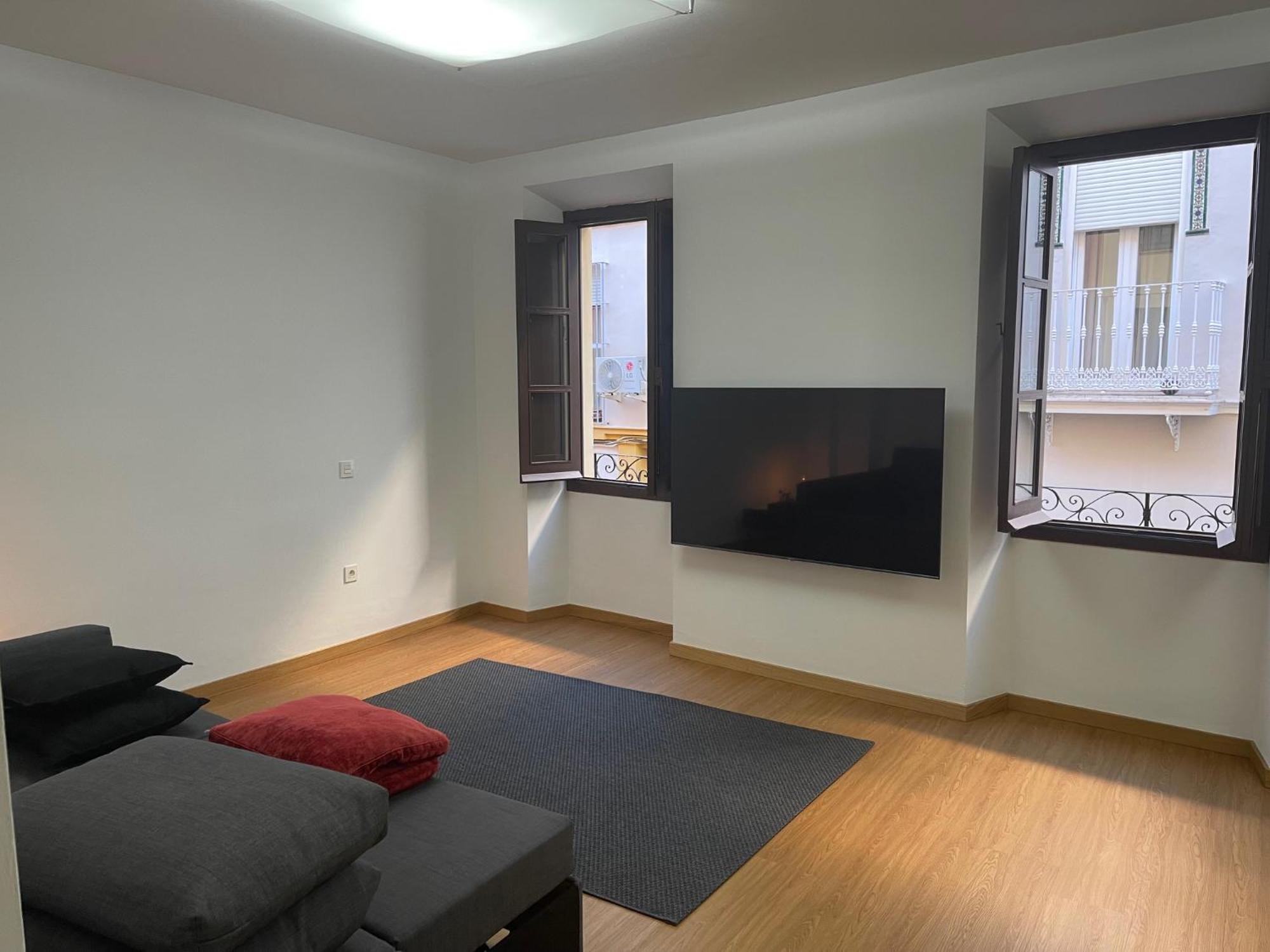 Apartamento Calle Rodrigo De Triana Con Opcion De Parking Sevilla Kültér fotó