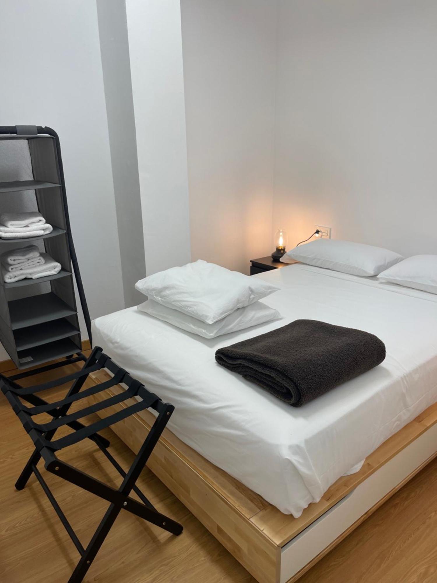 Apartamento Calle Rodrigo De Triana Con Opcion De Parking Sevilla Kültér fotó