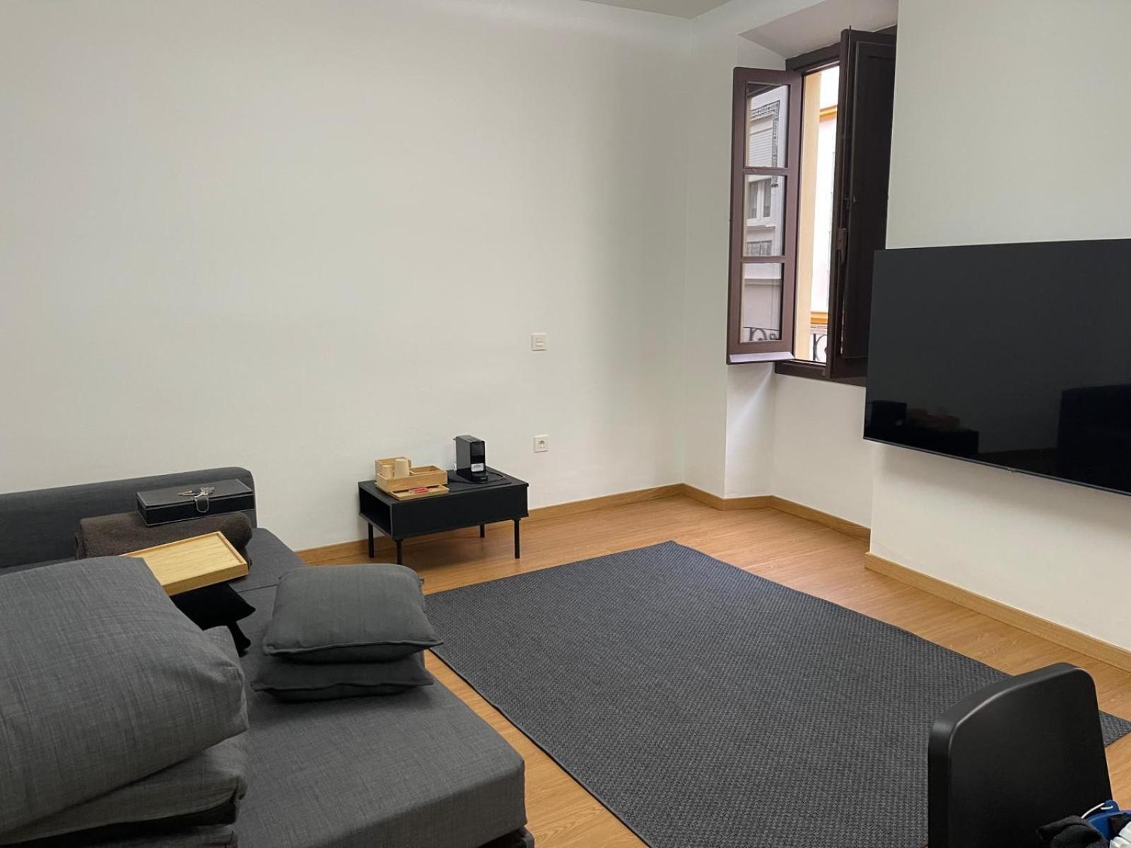 Apartamento Calle Rodrigo De Triana Con Opcion De Parking Sevilla Kültér fotó